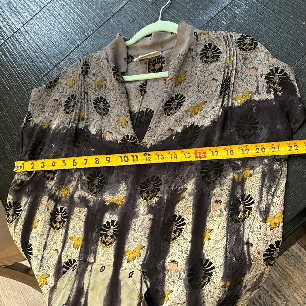 Elegant Gray and Yellow Maxi Dress - Picture 11 of 12
